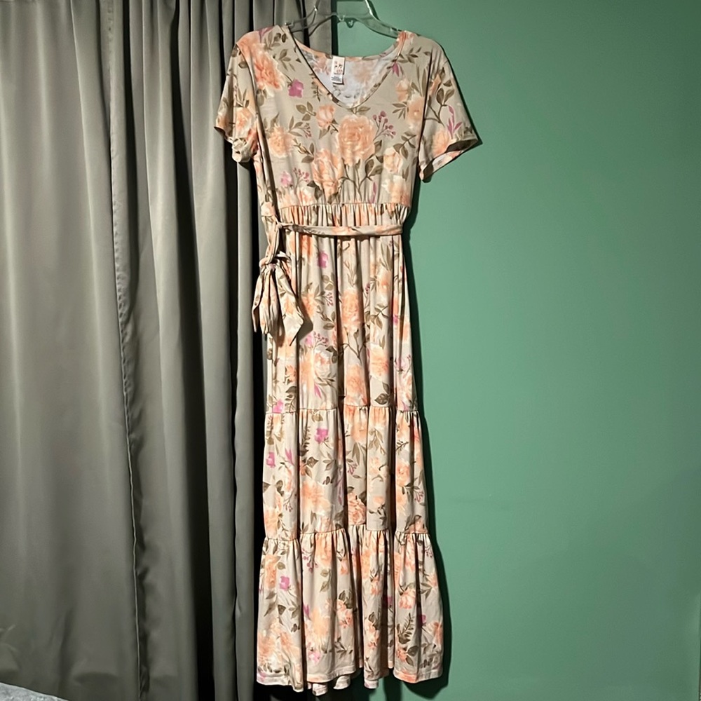 Floral maxi dress size 1XL